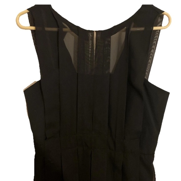 Ann Taylor Black Sleeveless Pleated Dress Lined Little Black Dress - Picture 5 of 10